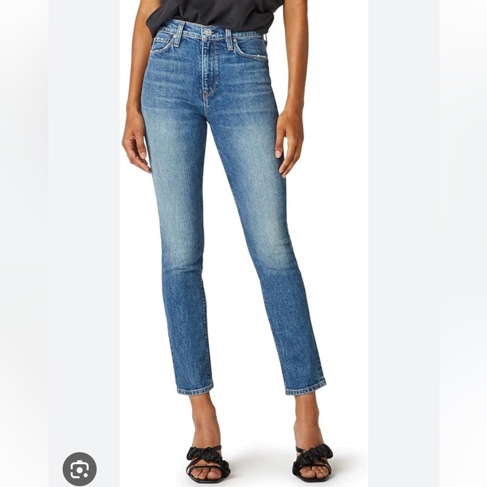 Hudson Jeans Women's Straight Leg Jeans in Medium Blue Wash